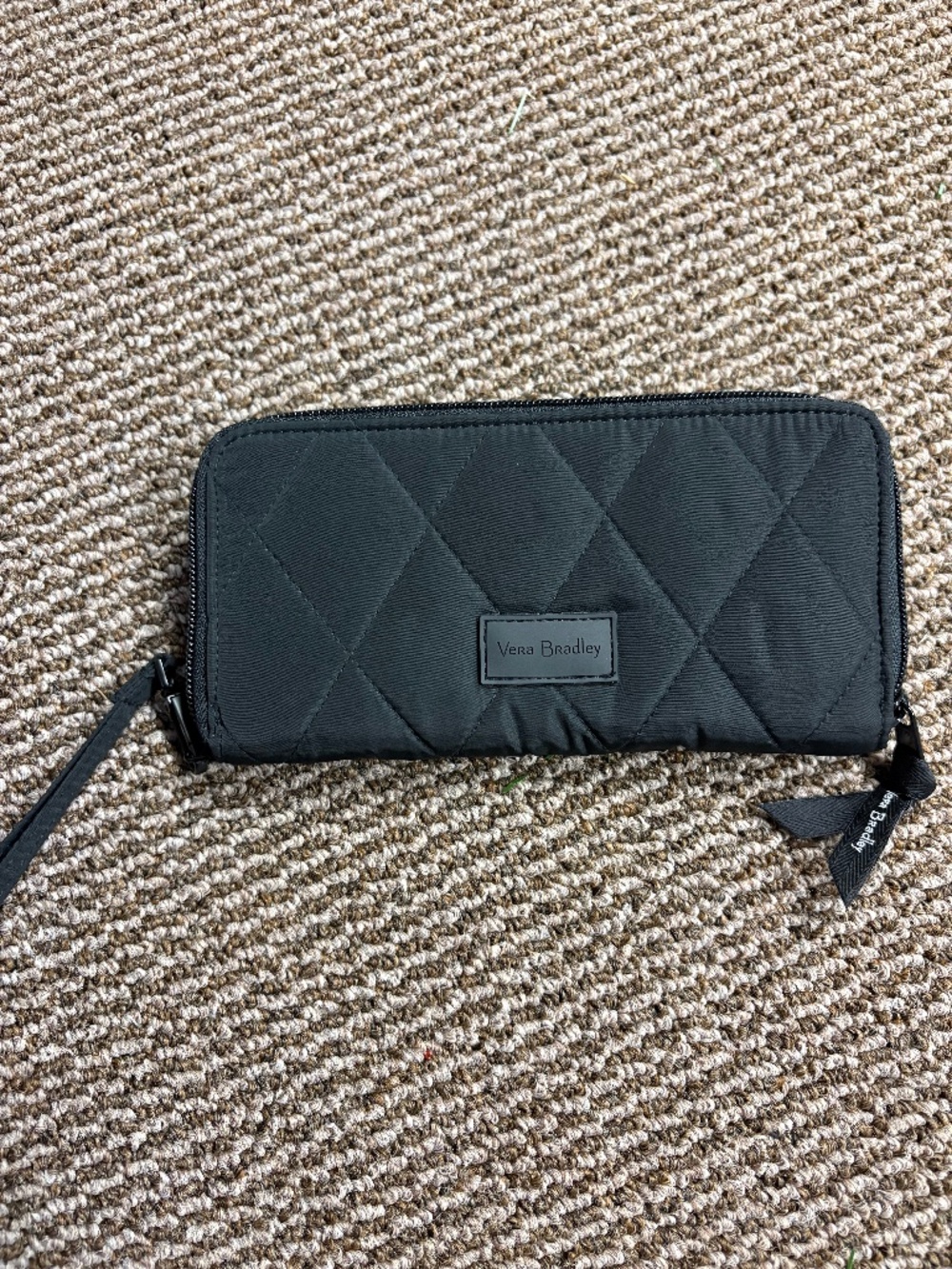 NWOT Vera Bradley Wristlet / Wallet black